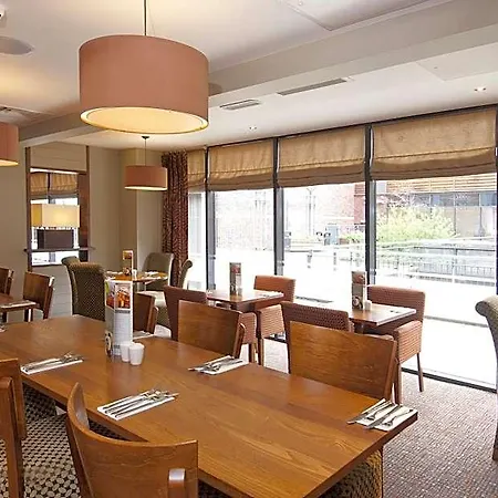 Premier Centre فندق ليدز